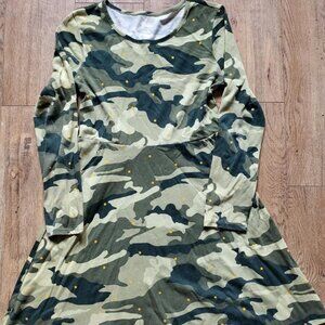 Girls camo dress excellent pre owned condition stars